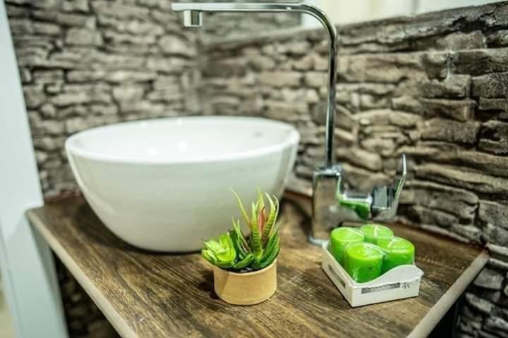 أوهغيد Finesi Apartments المظهر الخارجي الصورة